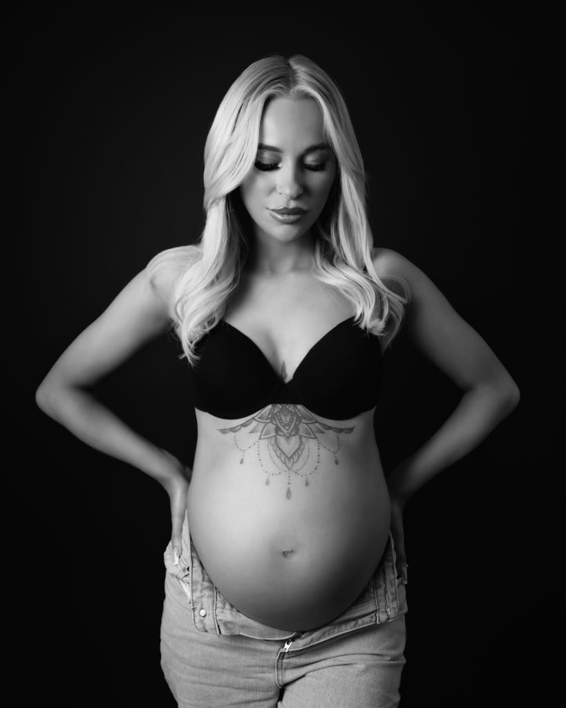 Beautiful maternity photoshoot by Daisy May Photography – Capture your pregnancy journey in Lurgan, Co. Armagh
